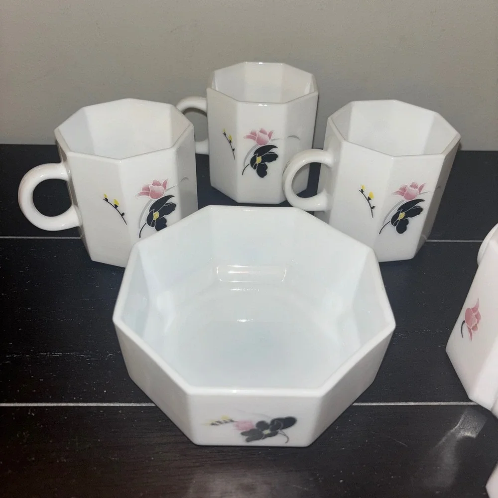 Vintage Arcopal France Octime Anais Cups (7), Saucers (4), and Bowl (1) | 1980's